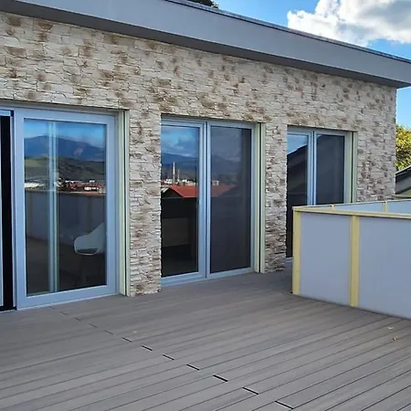 V-point Apartment